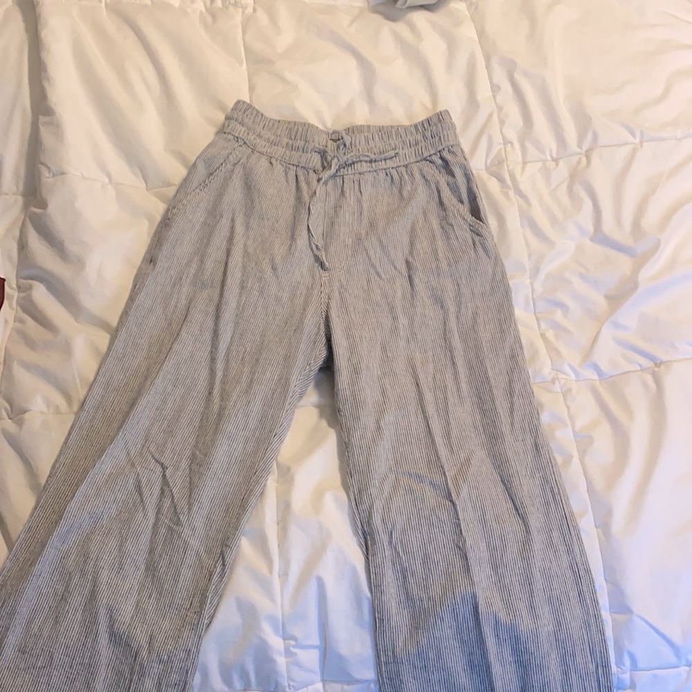Wide leg pants